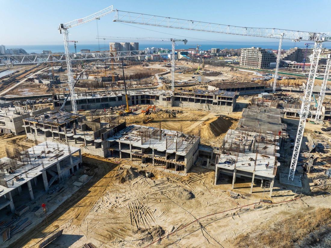 Ход строительства ЖК «Гостиничный комплекс Лучи» за Март 2025 г., фото №1