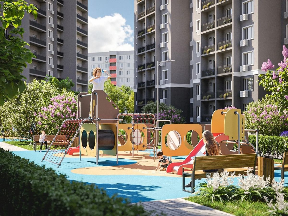 Благоустроенный двор