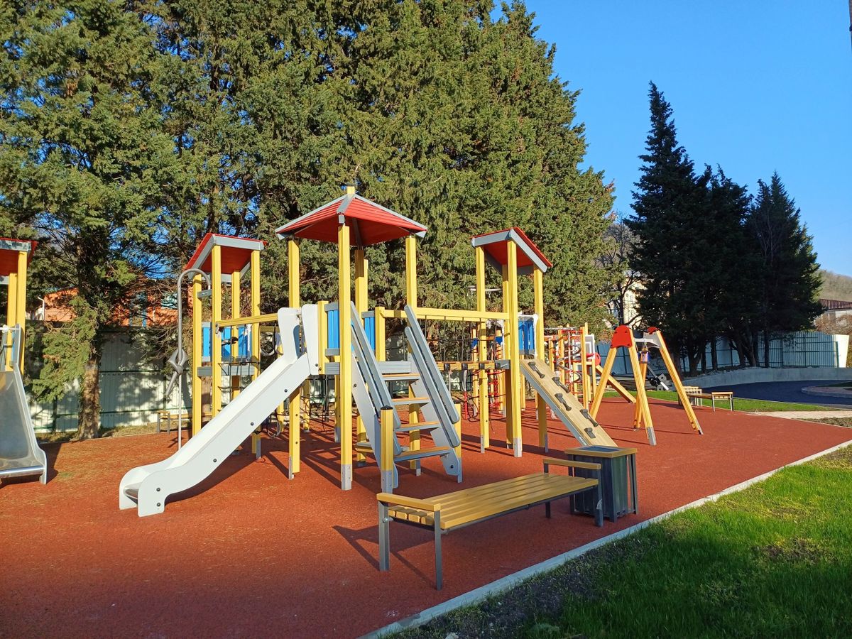 Детские площадки