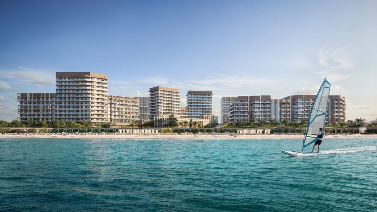 Весь город — в шаге от вас