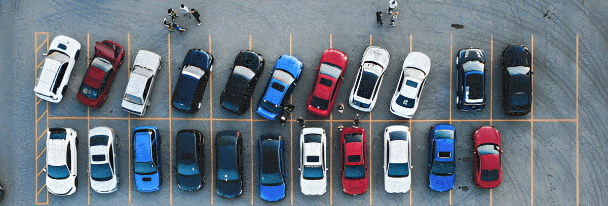 Просторный паркинг