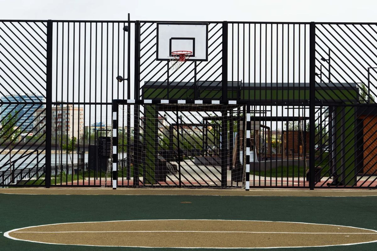 Спортивные площадки