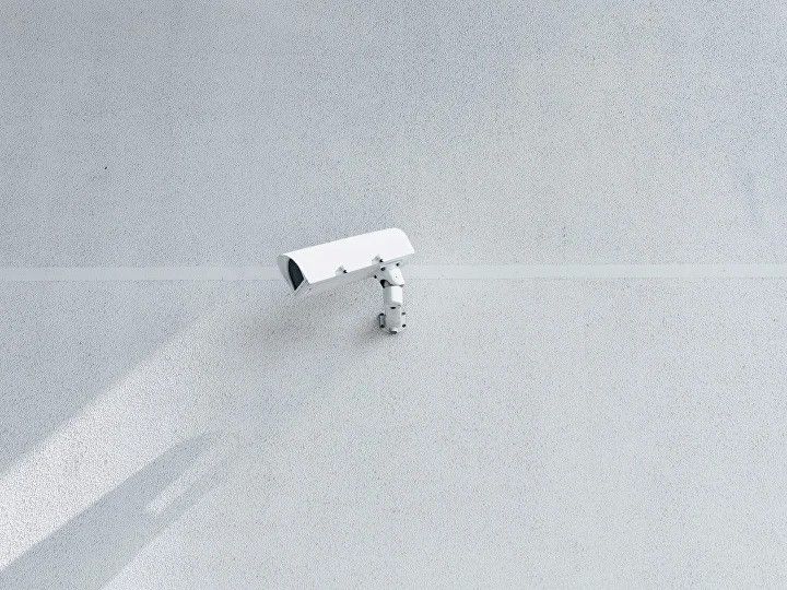 Безопасность и контроль доступа