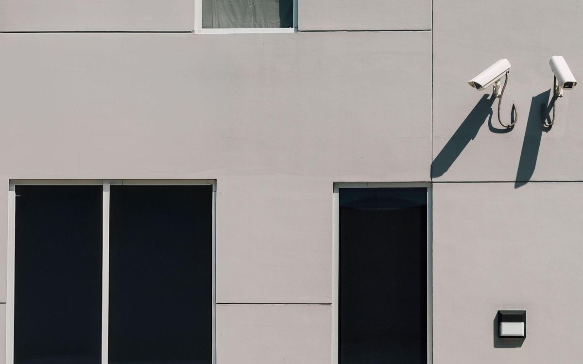 Безопасность