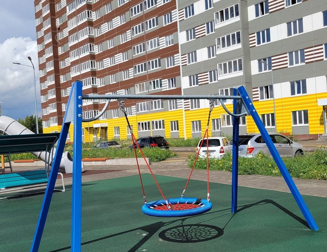 Спортивные и игровые площадки