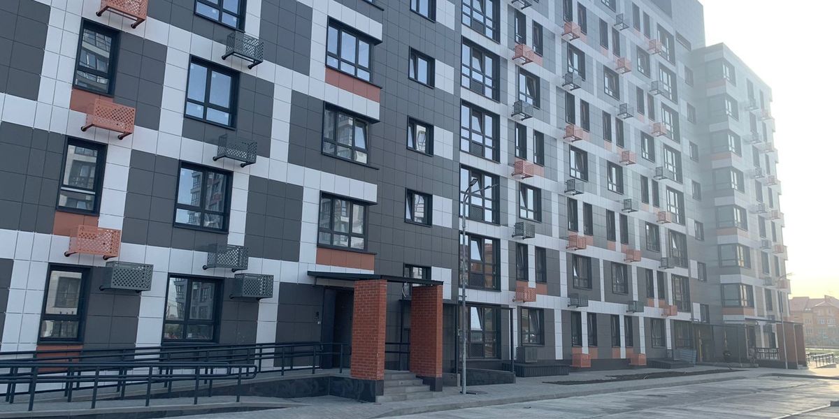 Вход в&nbsp;подъезд