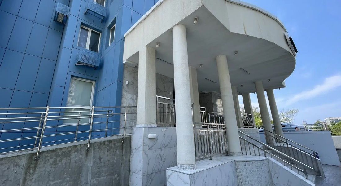 Вход в&nbsp;подъезд