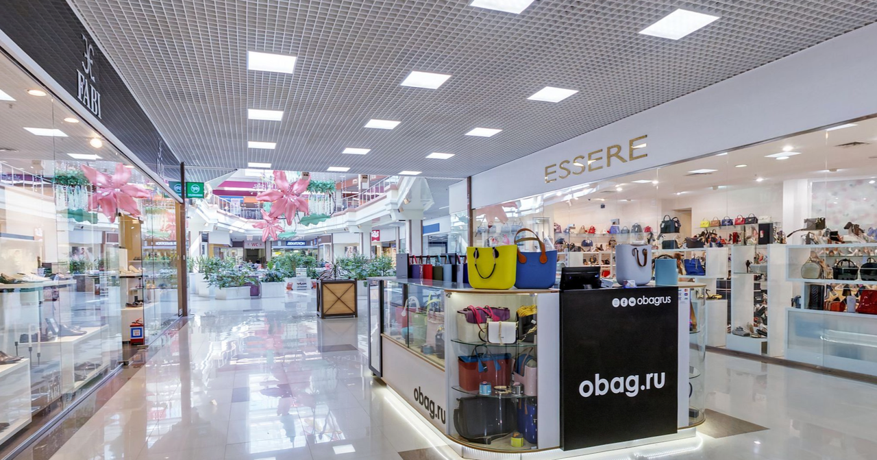 Краснодар, ЭНКА, ТЦ Красная площадь, очень много магазинов