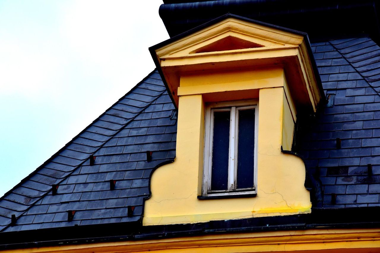 Слуховое окно в архитектуре, дормер, кровля