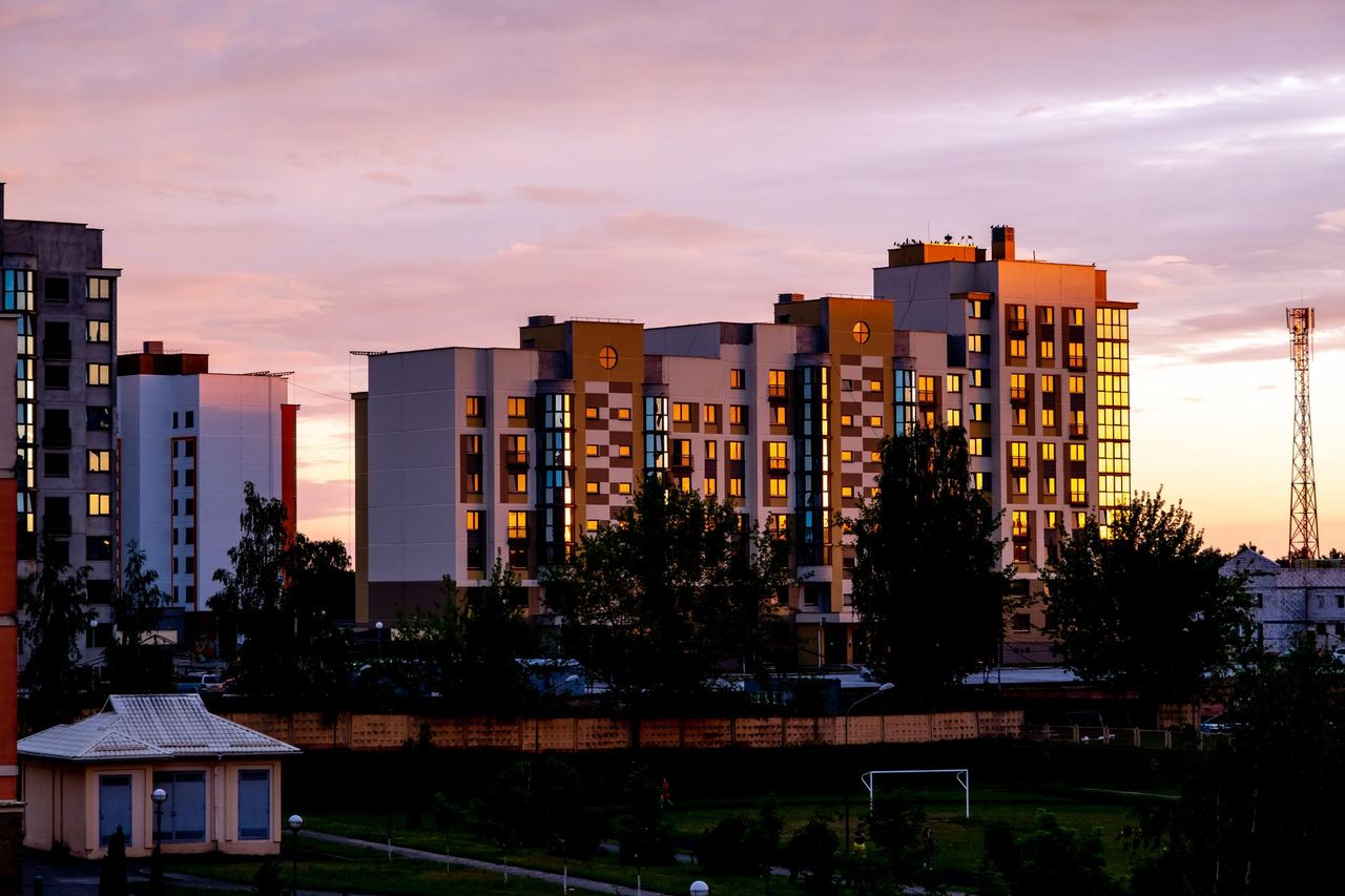 Новостройки на закате