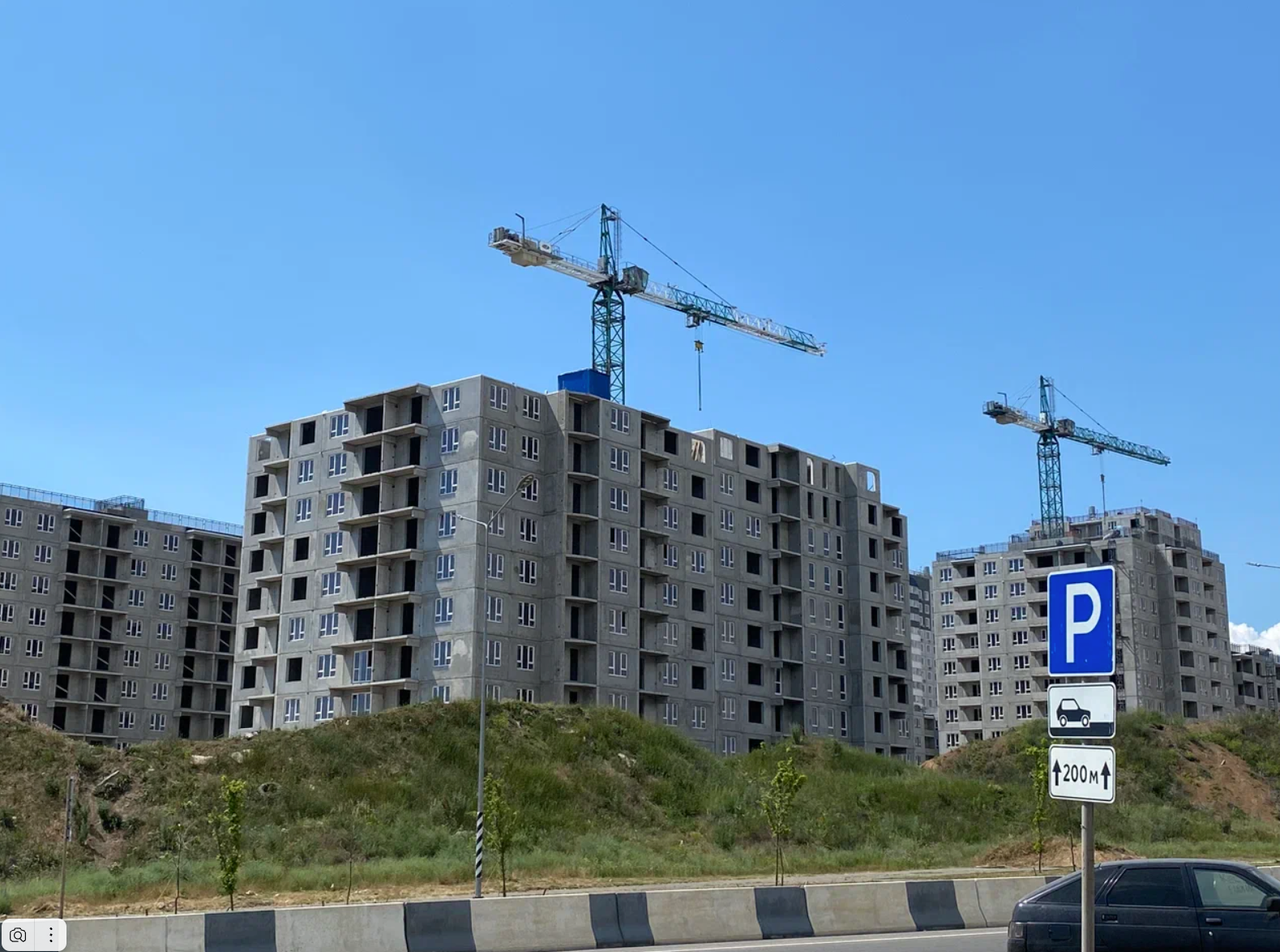 Строительство многоквартирного дома из панелей. Панельное жилье