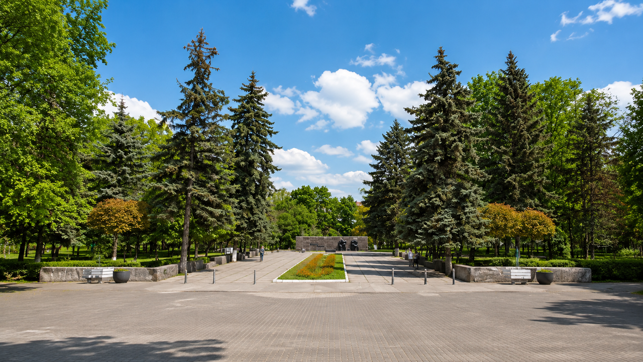 Мариуполь, улица Лавицкого, Памятник жертвам фашизма
