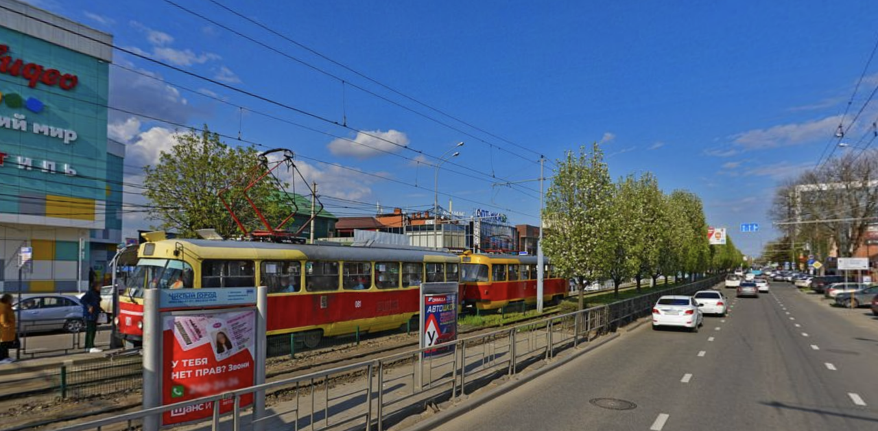 ул. Ставропольская (рядом с Вишняковским сквером), Краснодар, Черемушки