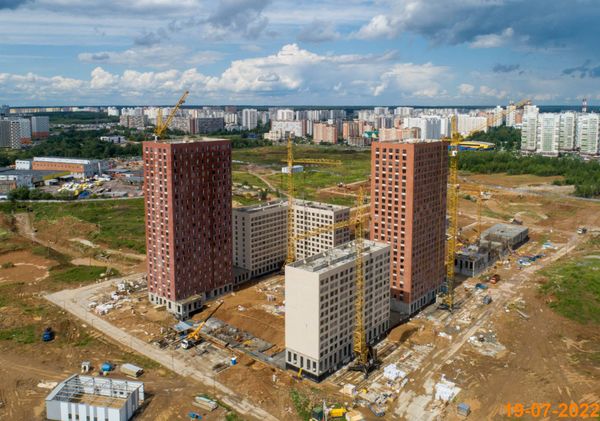 Ход строительства ЖК «Зелёный парк» за Июль 2022 г., фото №3