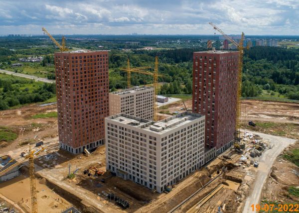 Ход строительства ЖК «Зелёный парк» за Июль 2022 г., фото №5