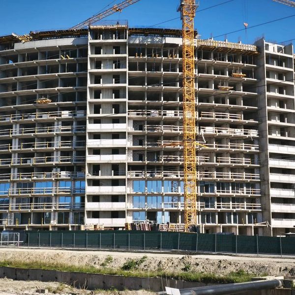 Апрель 2026