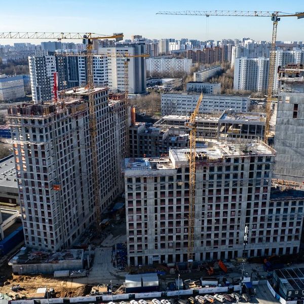 Апрель 2025