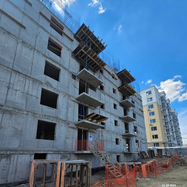 Сентябрь 2025