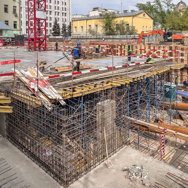 Апрель 2025