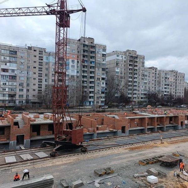 Апрель 2026