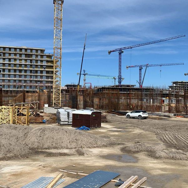 Апрель 2025