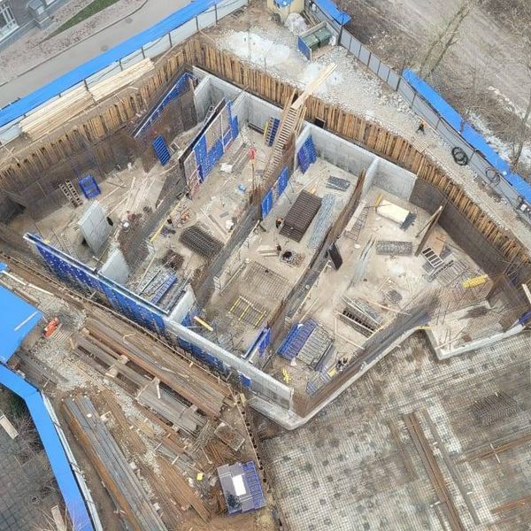 Апрель 2025