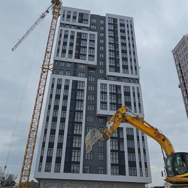 Апрель 2025