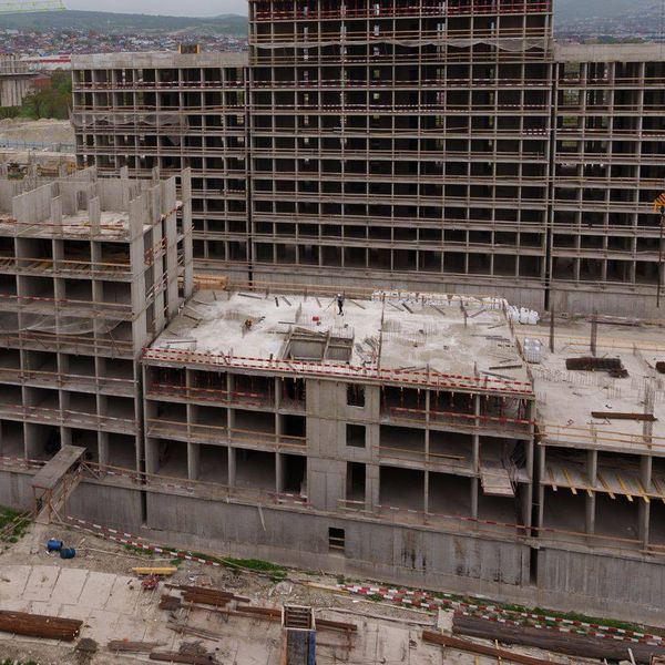 Апрель 2025