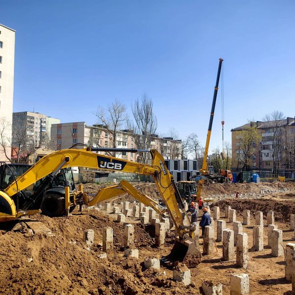 Апрель 2025
