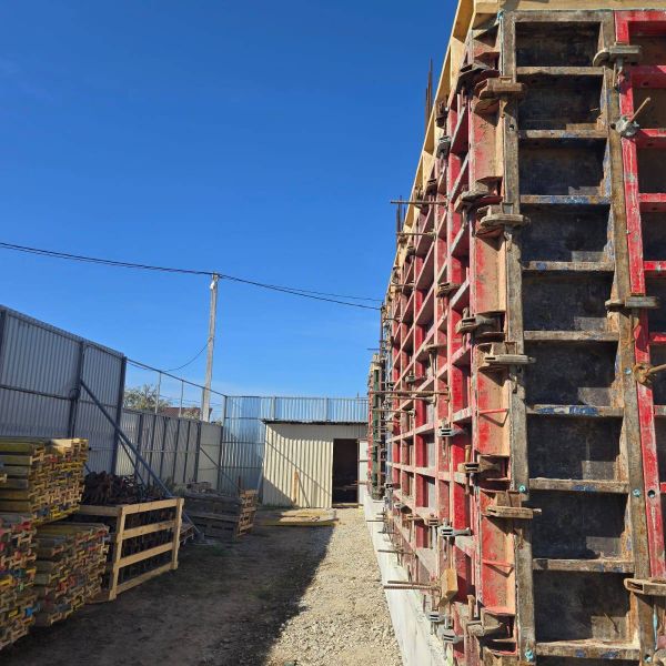 Сентябрь 2025