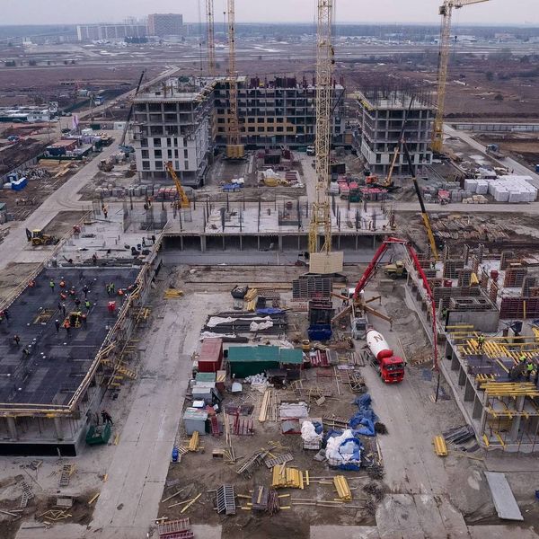 Апрель 2022