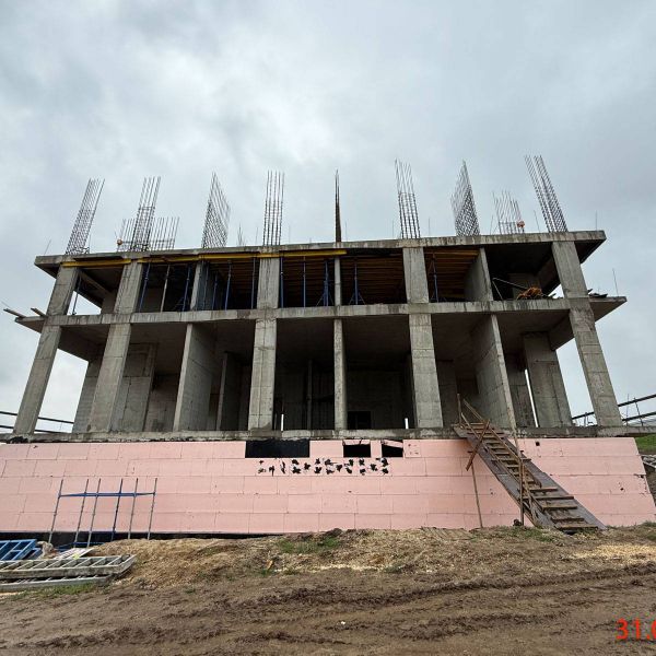 Апрель 2026