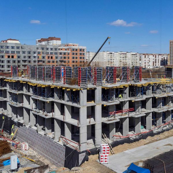 Апрель 2025