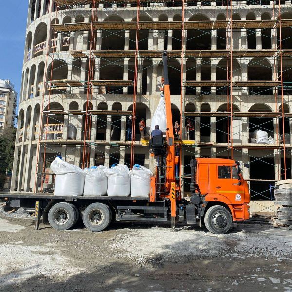 Апрель 2025