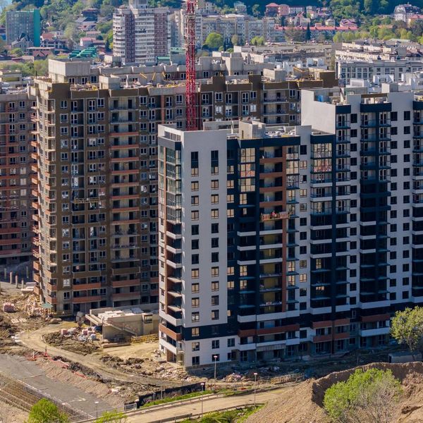 Апрель 2025