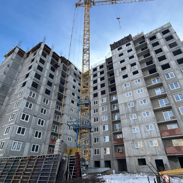 Март 2026