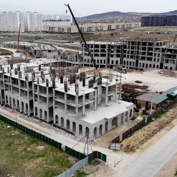 Апрель 2025