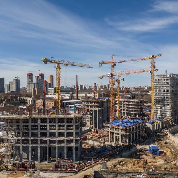 Апрель 2025