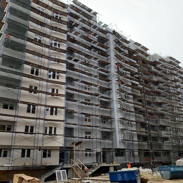 Апрель 2025