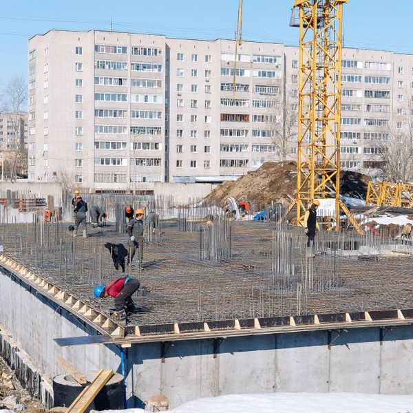 Март 2026