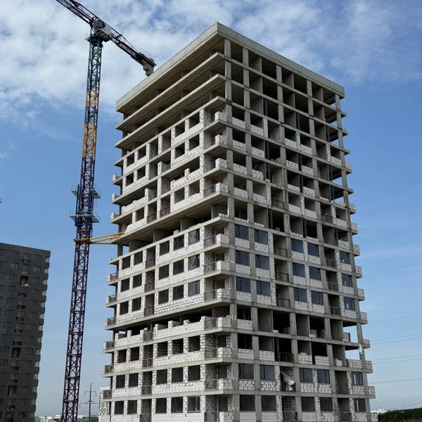 Апрель 2025