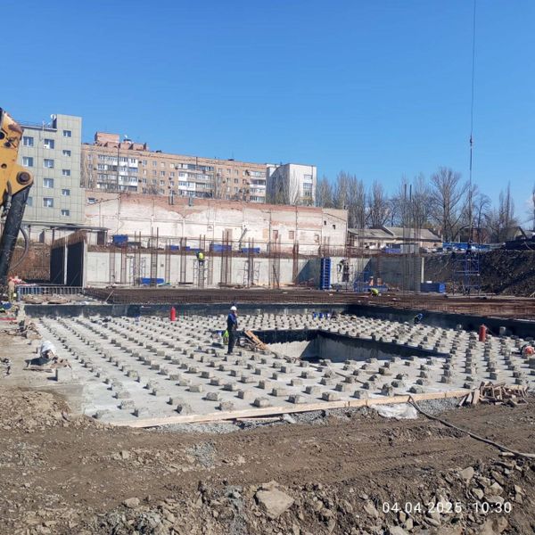 Апрель 2025