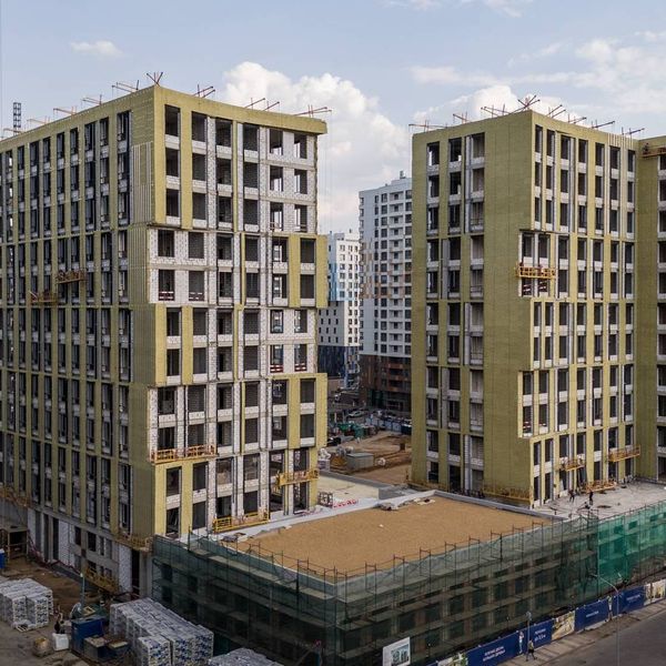 Апрель 2025