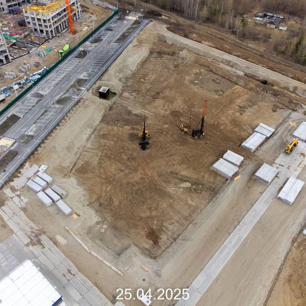 Апрель 2025