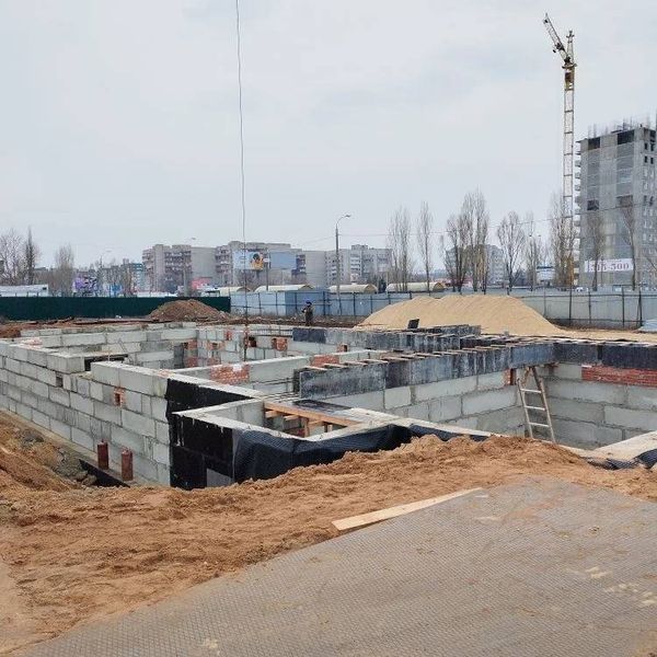 Март 2026