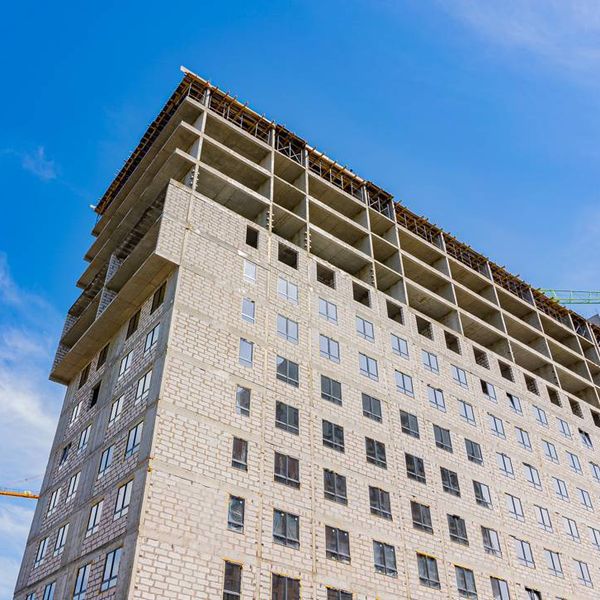 Апрель 2025